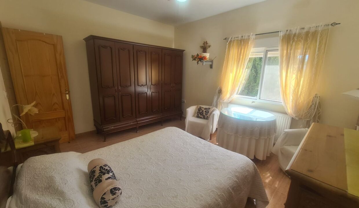 10-75bef5f12e72a6d65f05a48dacffbe42
