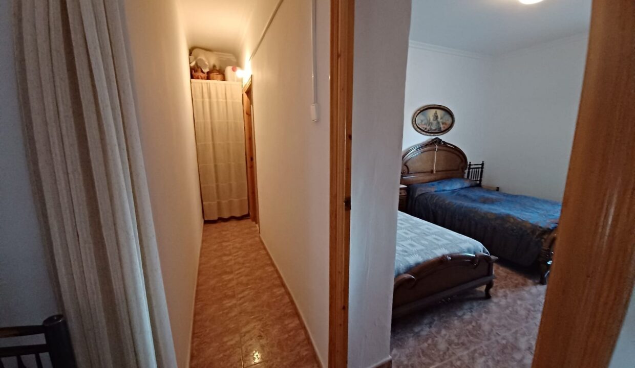 w_cf301de2-af9a-4321-8cb3-19d5dc0a8d63