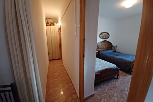 w_cf301de2-af9a-4321-8cb3-19d5dc0a8d63