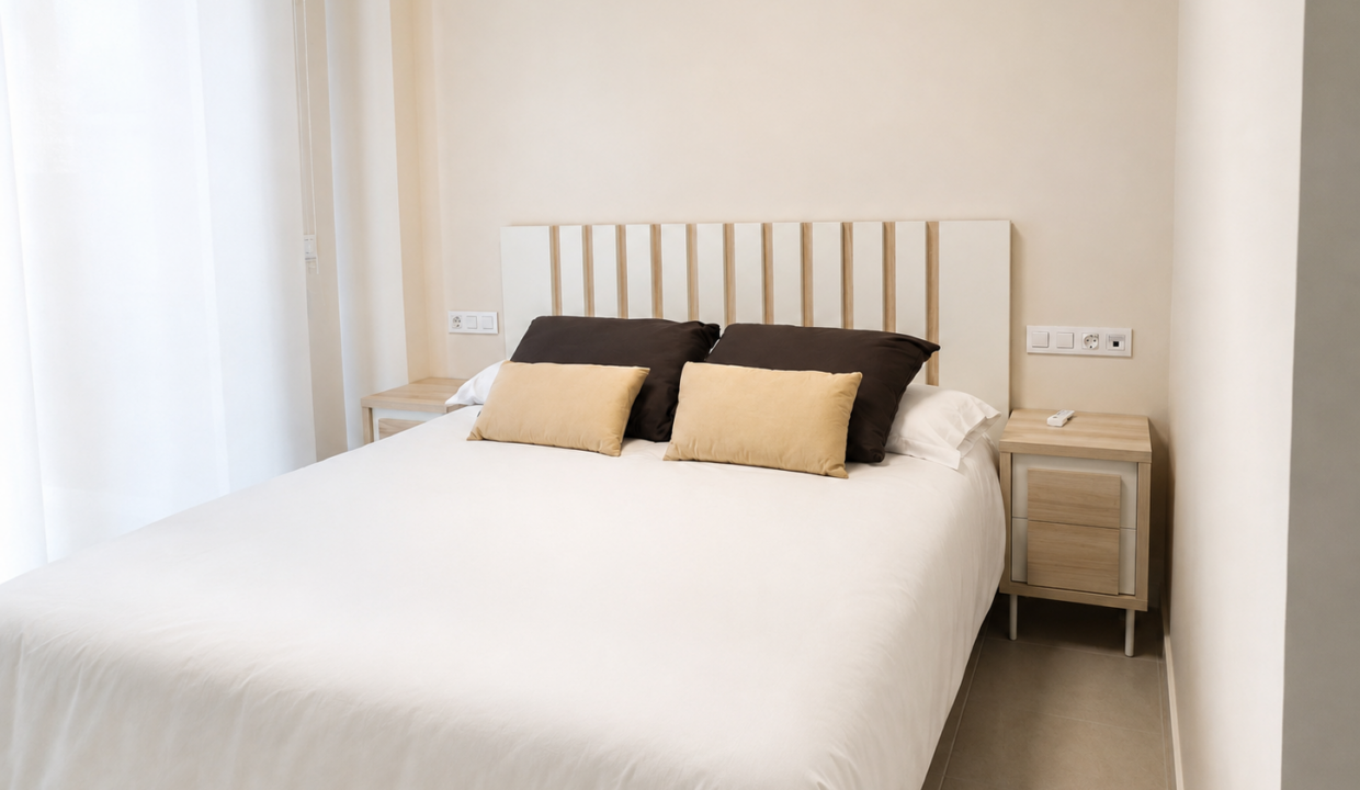 Master bedroom_1