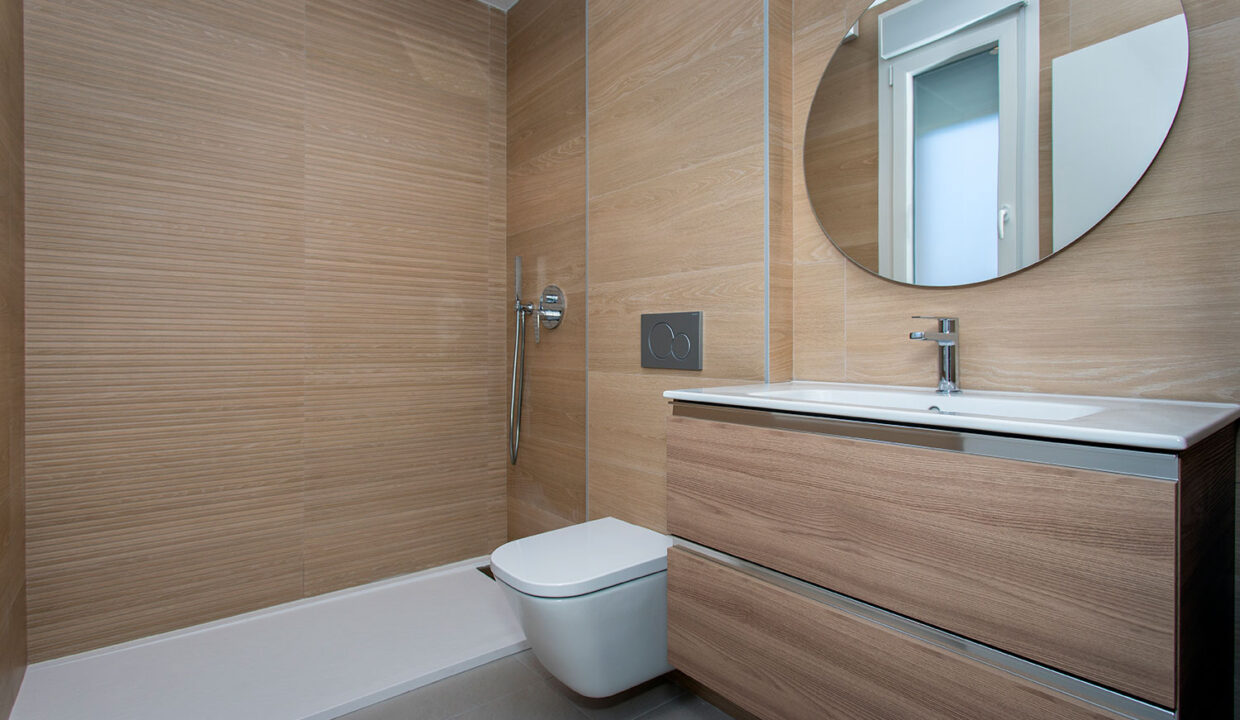 baño ensuite planta baja